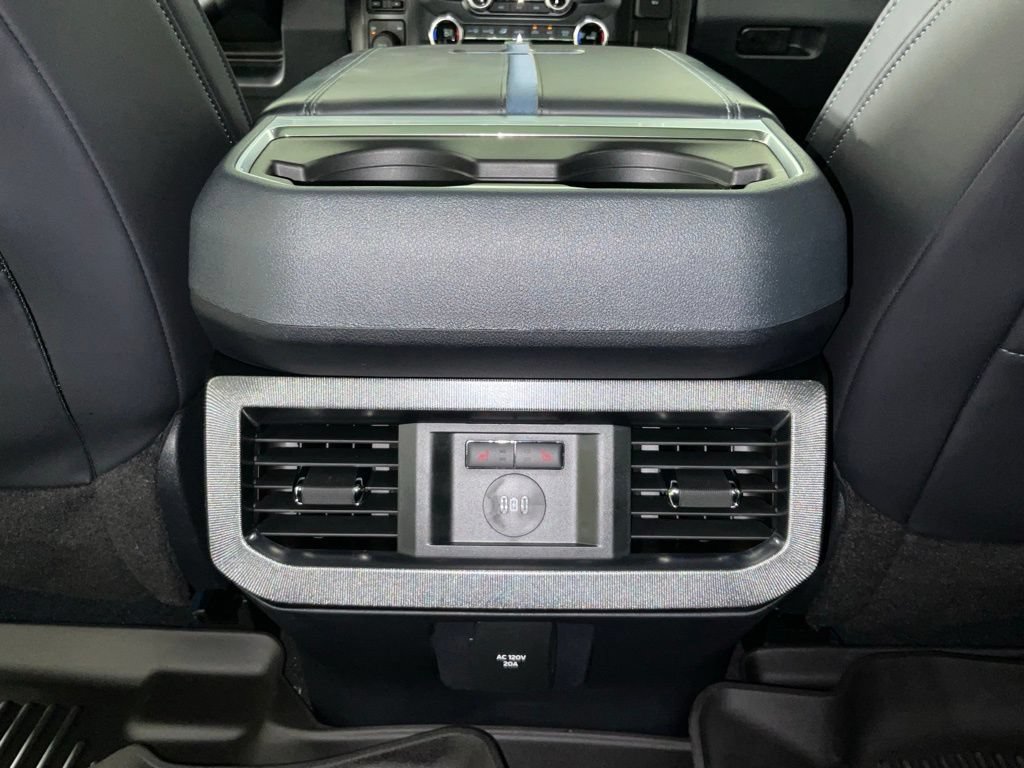Certified 2025 Ford F250 Platinum w/ FX4 Off-Road Package AWD/4WD image 18