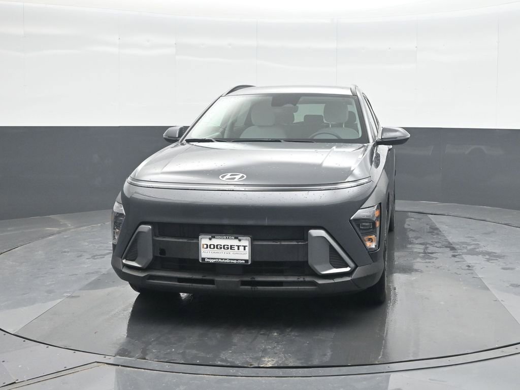 Used 2025 Hyundai Kona SEL FWD image 5