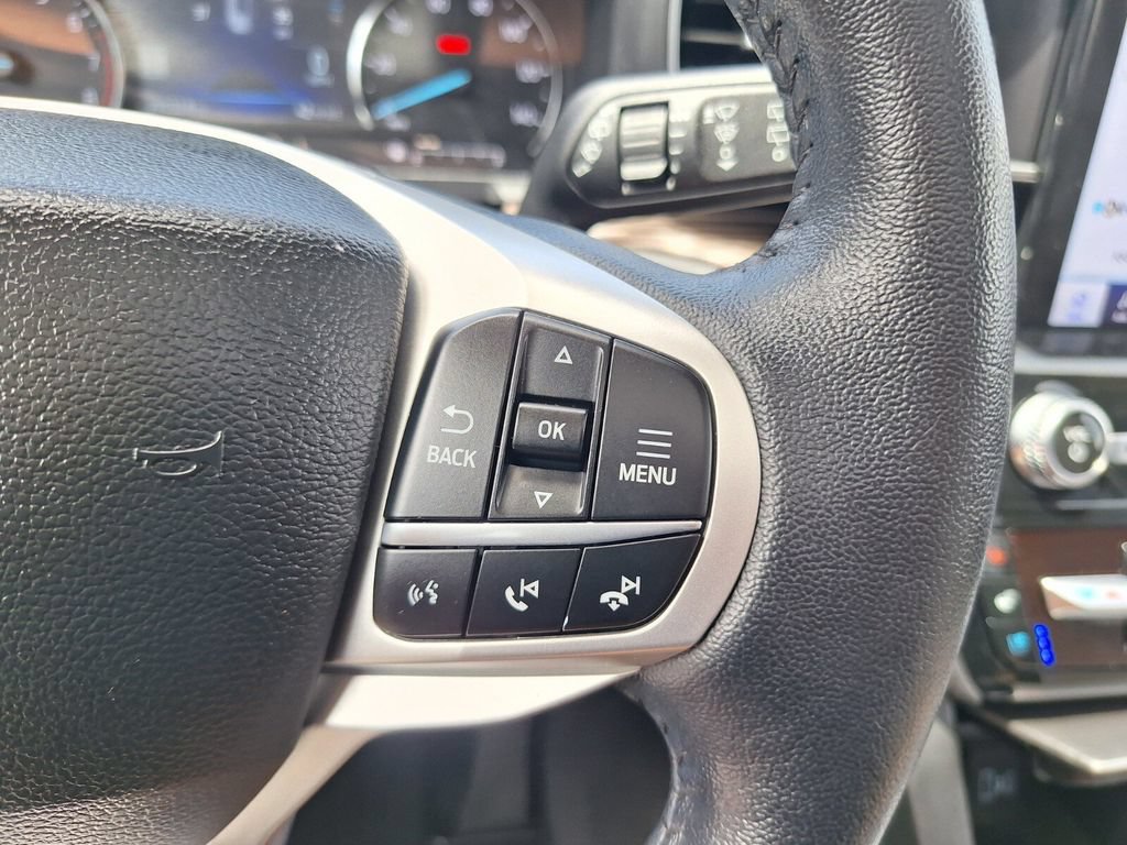 Certified 2023 Ford Explorer Limited w/ Limited Technology Package RWD image 18