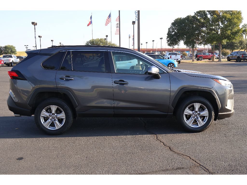 Used 2023 Toyota RAV4 XLE w/ Convenience Package FWD image 10