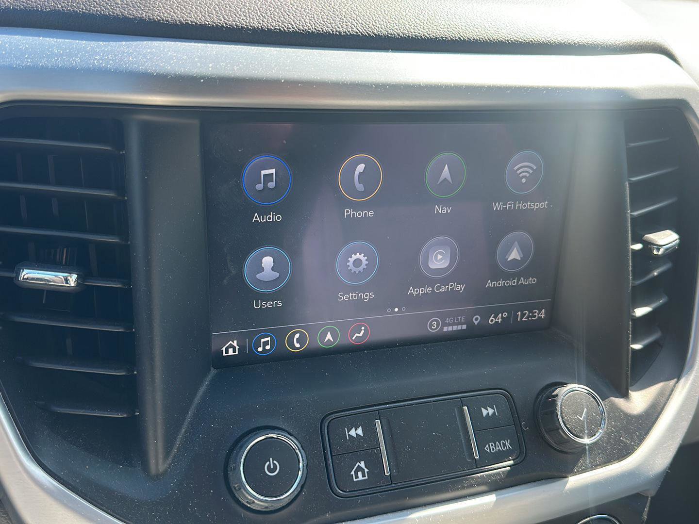 Used 2022 GMC Acadia SLT image 16