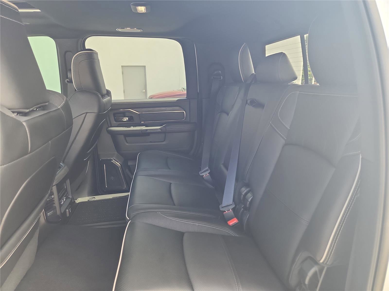 Used 2026 RAM 2500 Limited AWD/4WD image 20