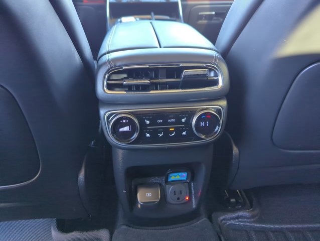 Used 2024 Genesis GV80 3.5T w/ Prestige Package image 19
