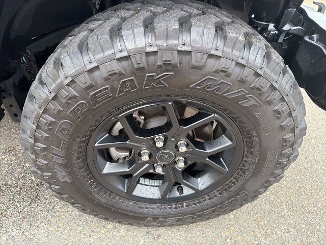 Used 2024 Jeep Wrangler Sport AWD/4WD image 23