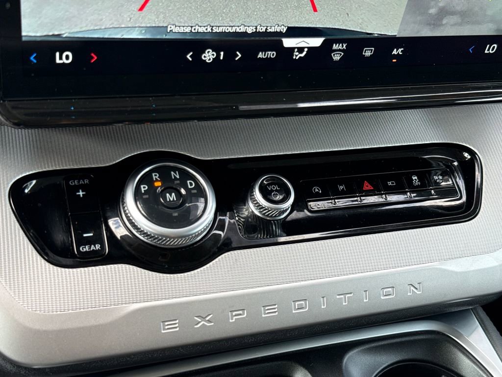 Certified 2025 Ford Expedition Active RWD image 22