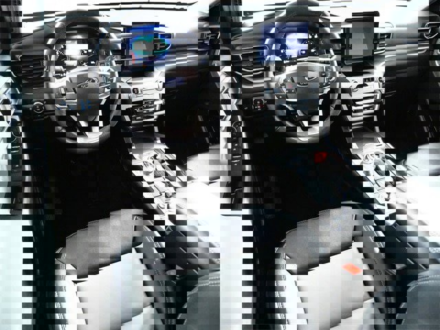 Certified 2023 Ford Explorer XLT w/ Equipment Group 202A image 8