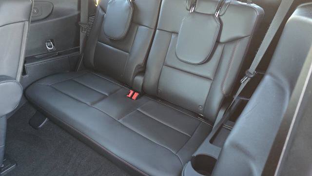 Certified 2025 Ford Explorer ST-Line w/ Premium Package image 13