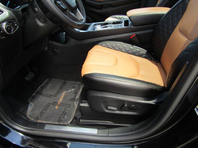 Certified 2023 Ford Edge Titanium w/ Equipment Group 301A AWD/4WD image 18