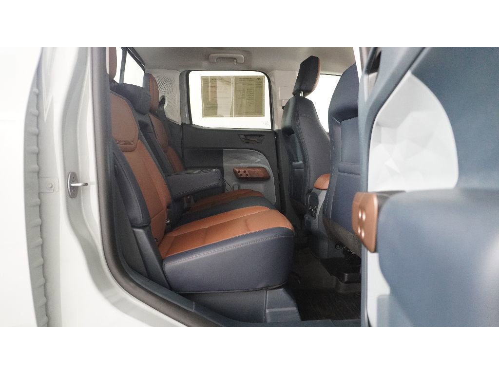 Certified 2024 Ford Maverick Lariat w/ FX4 Off-Road Package image 13