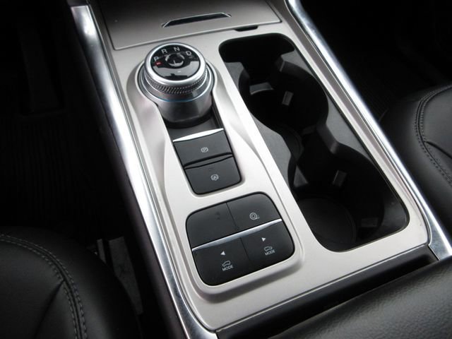 Certified 2022 Ford Explorer XLT w/ Equipment Group 202A image 21