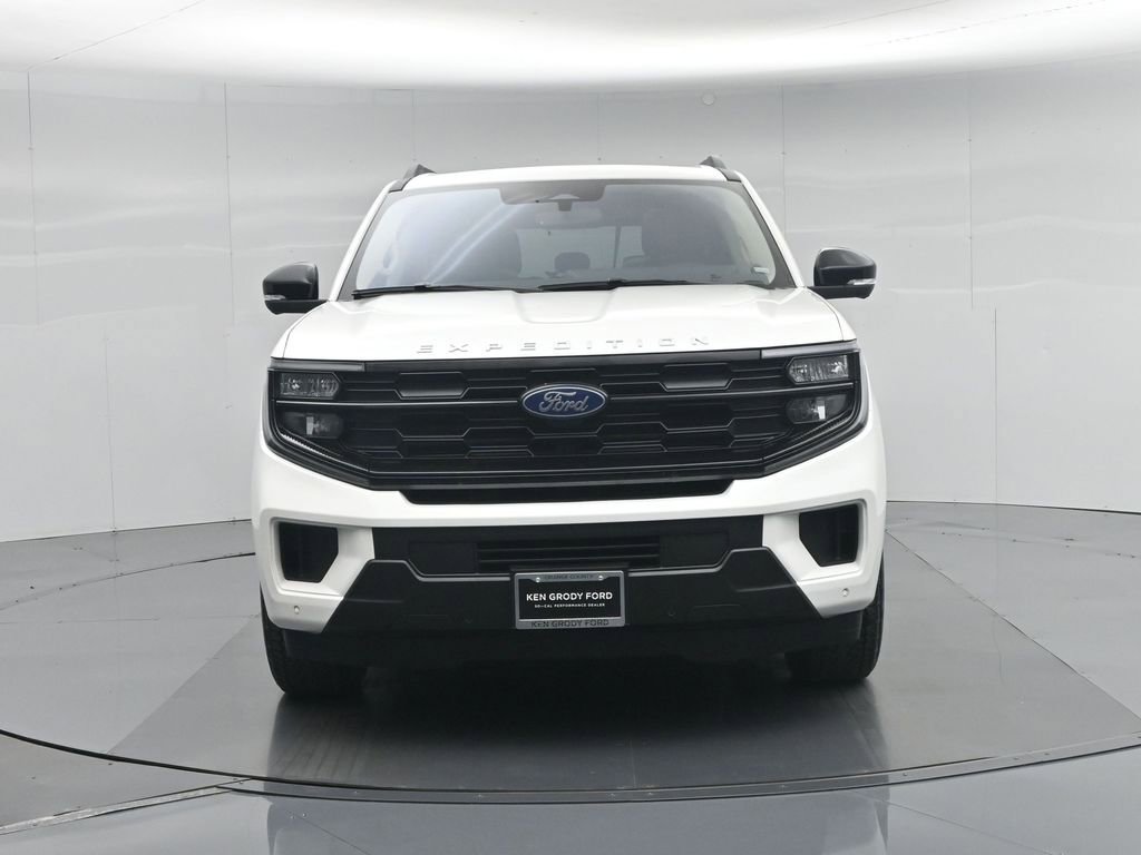 Certified 2025 Ford Expedition Active AWD/4WD image 38