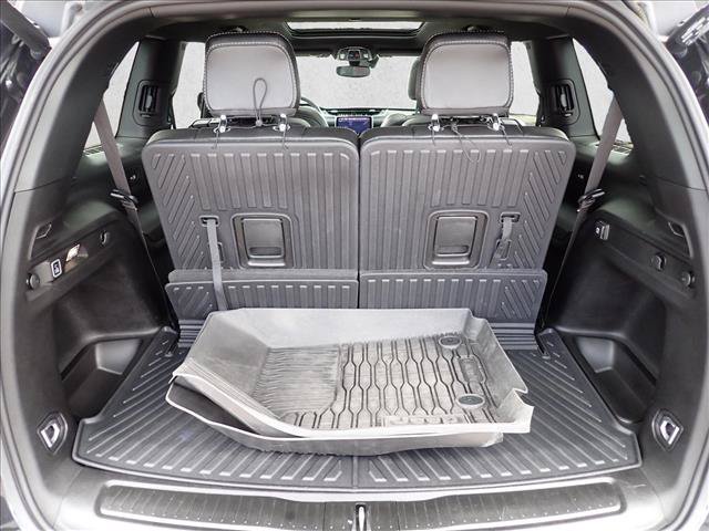 Used 2024 Jeep Grand Cherokee L Limited w/ Black Appearance Package AWD/4WD image 8
