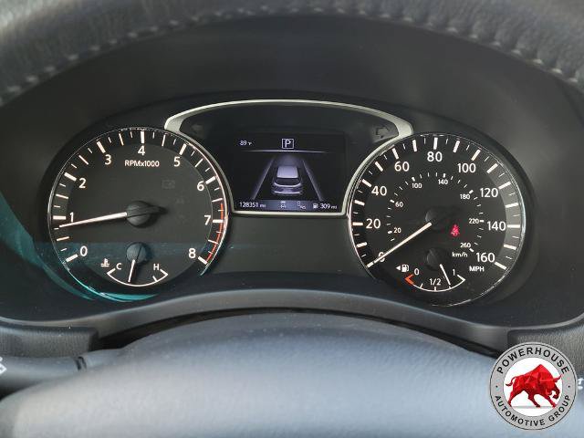 Used 2017 Nissan Pathfinder Platinum FWD image 38