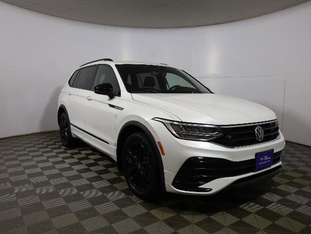 Used 2022 Volkswagen Tiguan SE R-Line image 5