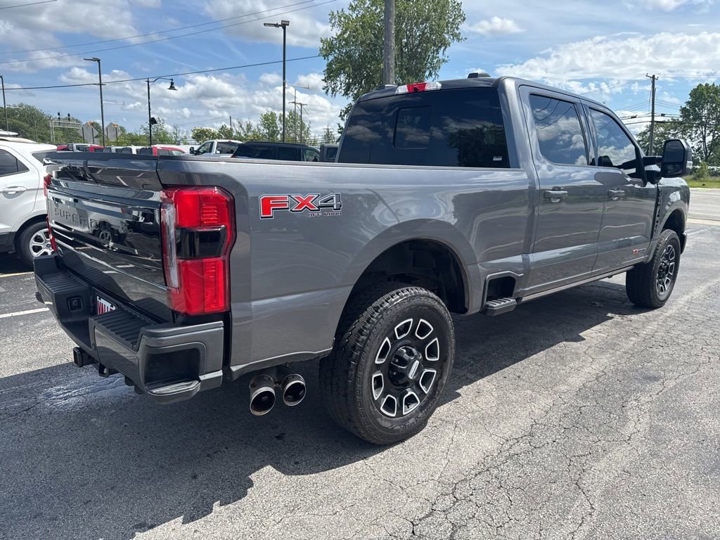 Certified 2025 Ford F350 Platinum AWD/4WD image 3