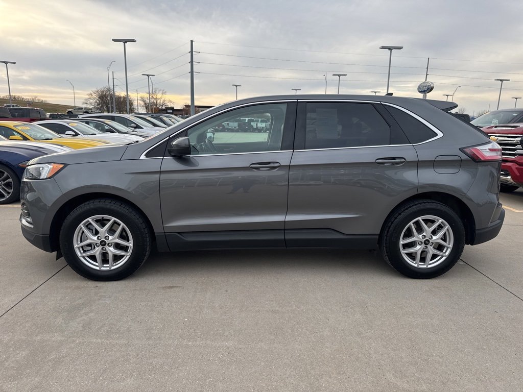 Certified 2024 Ford Edge SEL image 2