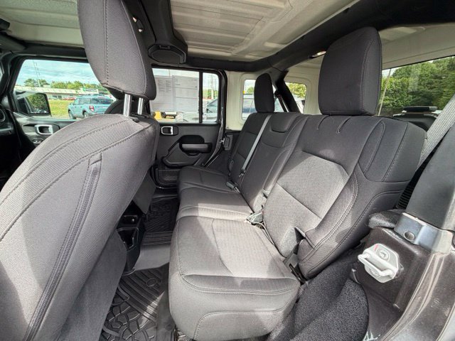 Used 2020 Jeep Wrangler Unlimited Sport S AWD/4WD image 23