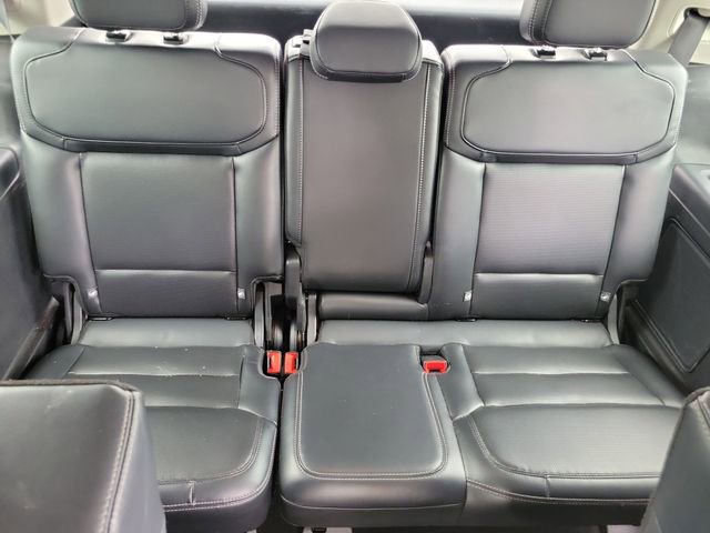 Certified 2025 Ford Expedition Platinum AWD/4WD image 11