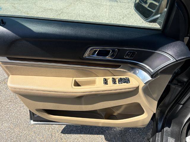 Certified 2017 Ford Explorer Limited w/ Equipment Group 303A image 12