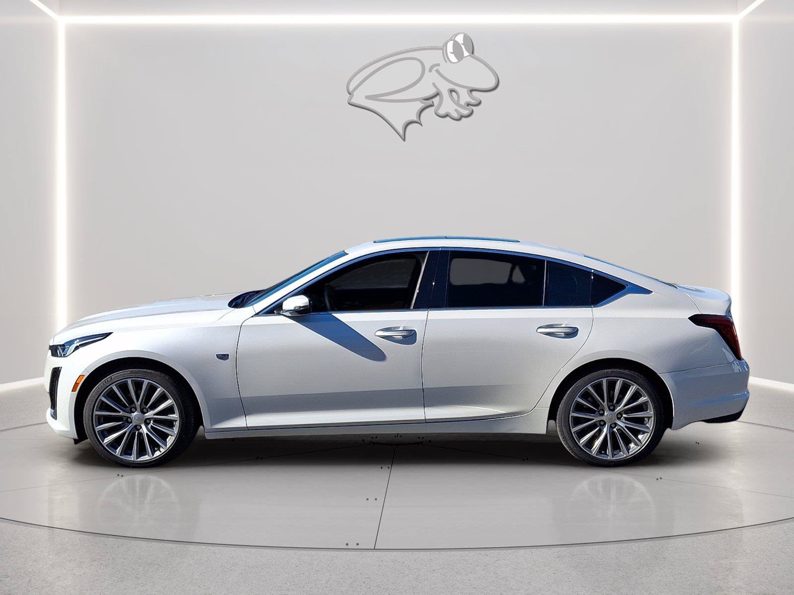 Used 2024 Cadillac CT5 Premium Luxury RWD image 2