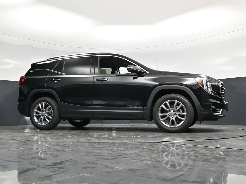 Used 2024 GMC Terrain SLT AWD/4WD image 58