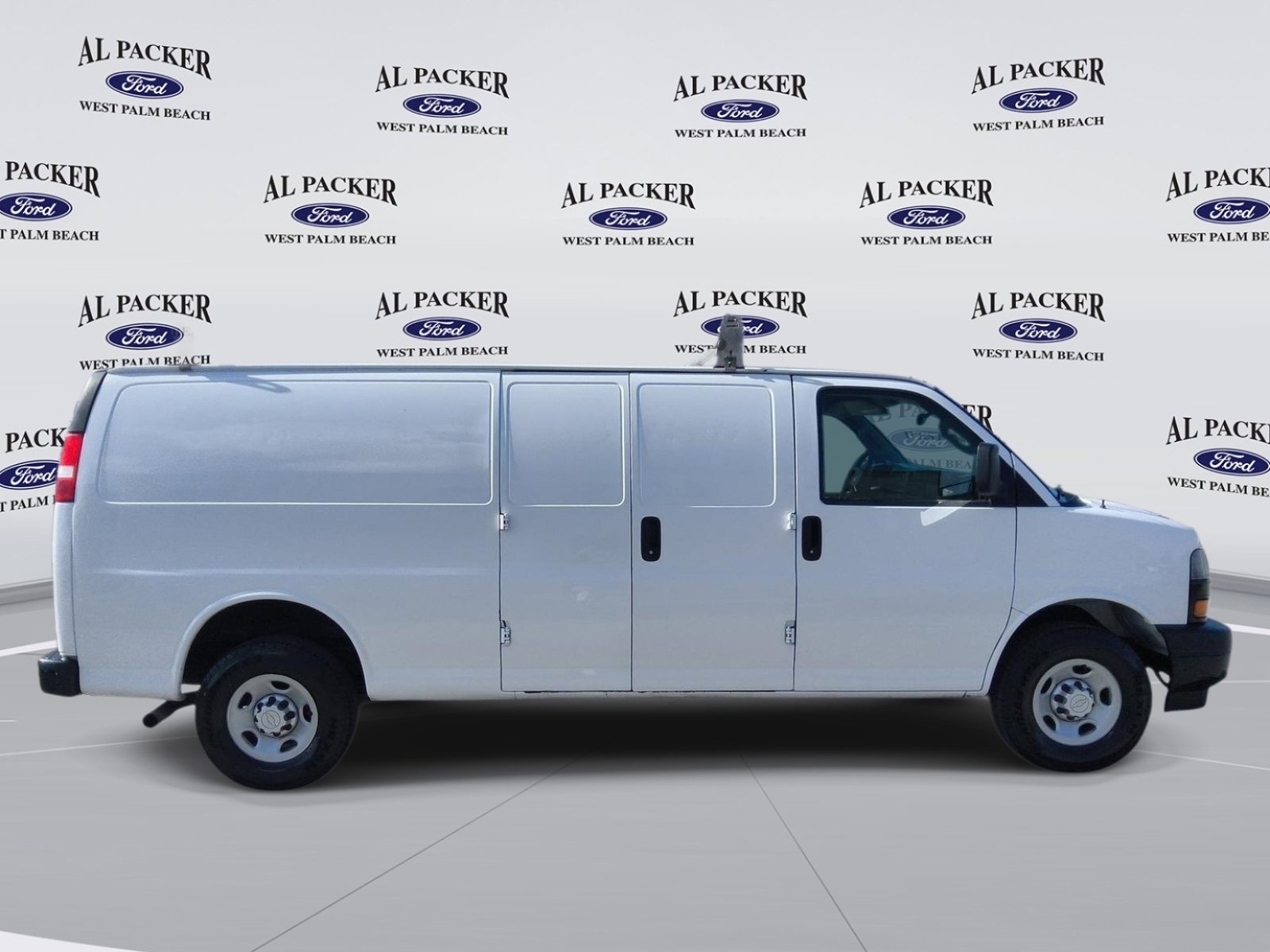 Used 2020 Chevrolet Express 2500 Extended w/ Driver Convenience Package RWD image 6