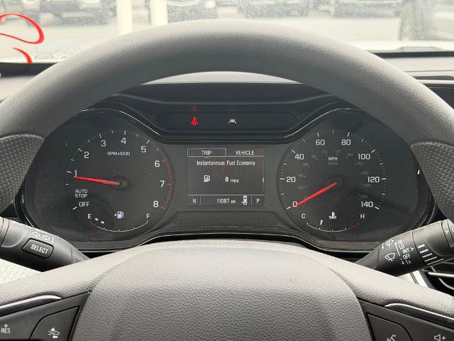 Used 2025 Chevrolet Trax LS w/ LS Convenience Package FWD image 18