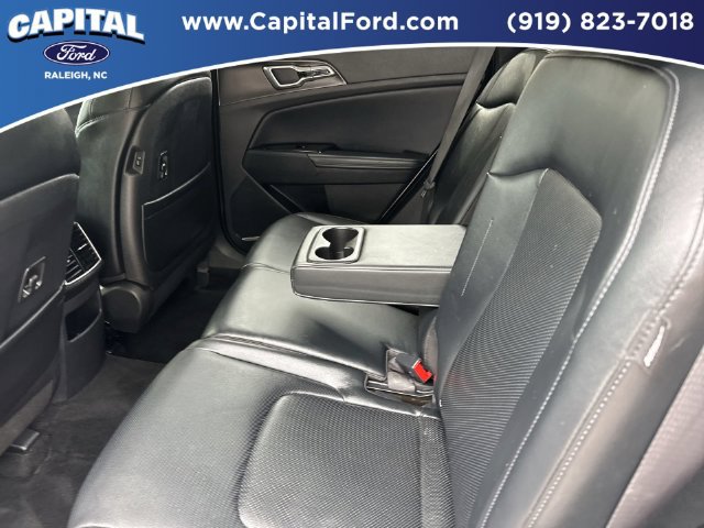 Used 2024 Kia Sportage EX AWD/4WD image 18