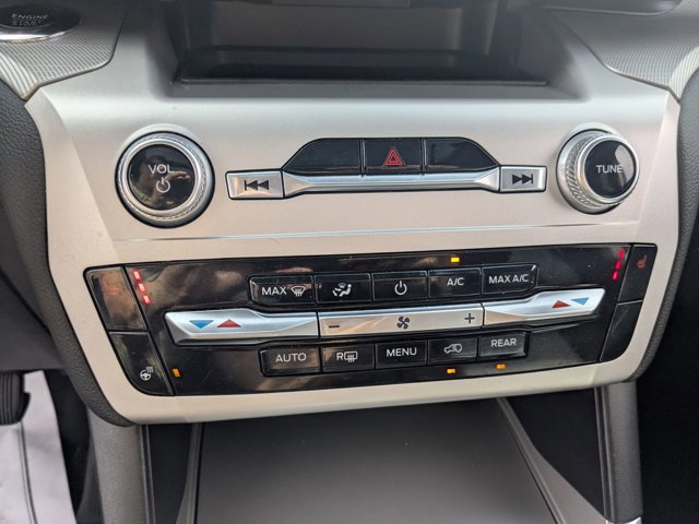 Certified 2022 Ford Explorer XLT w/ Equipment Group 202A AWD/4WD image 25