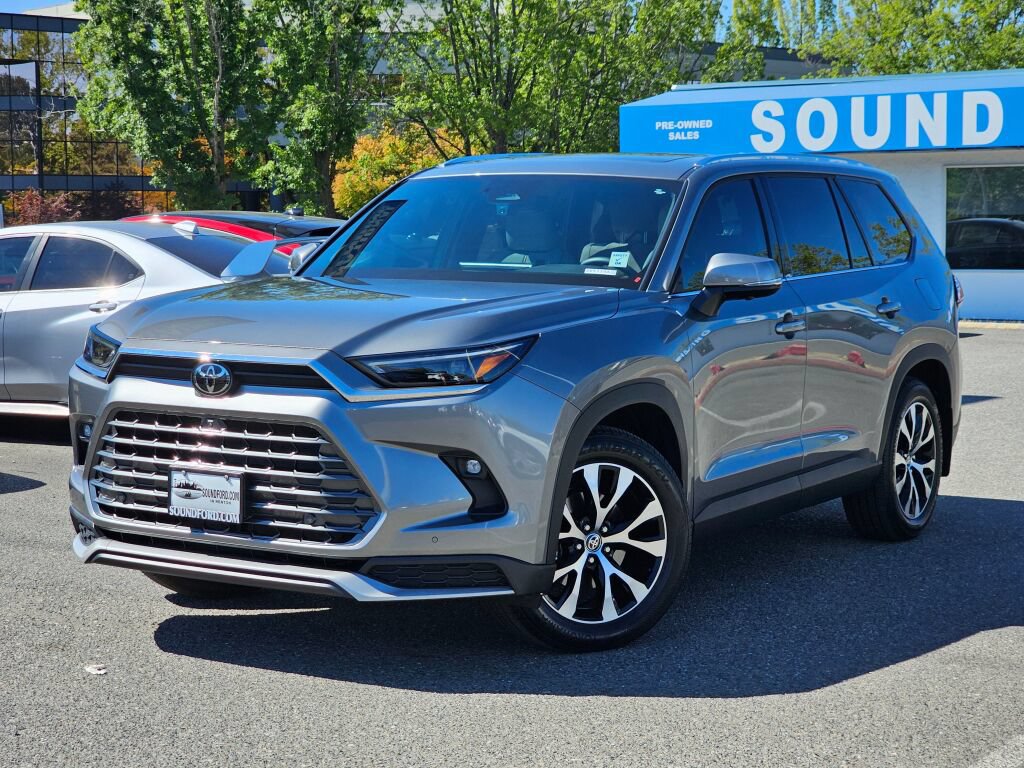 Used 2025 Toyota Grand Highlander AWD Hybrid