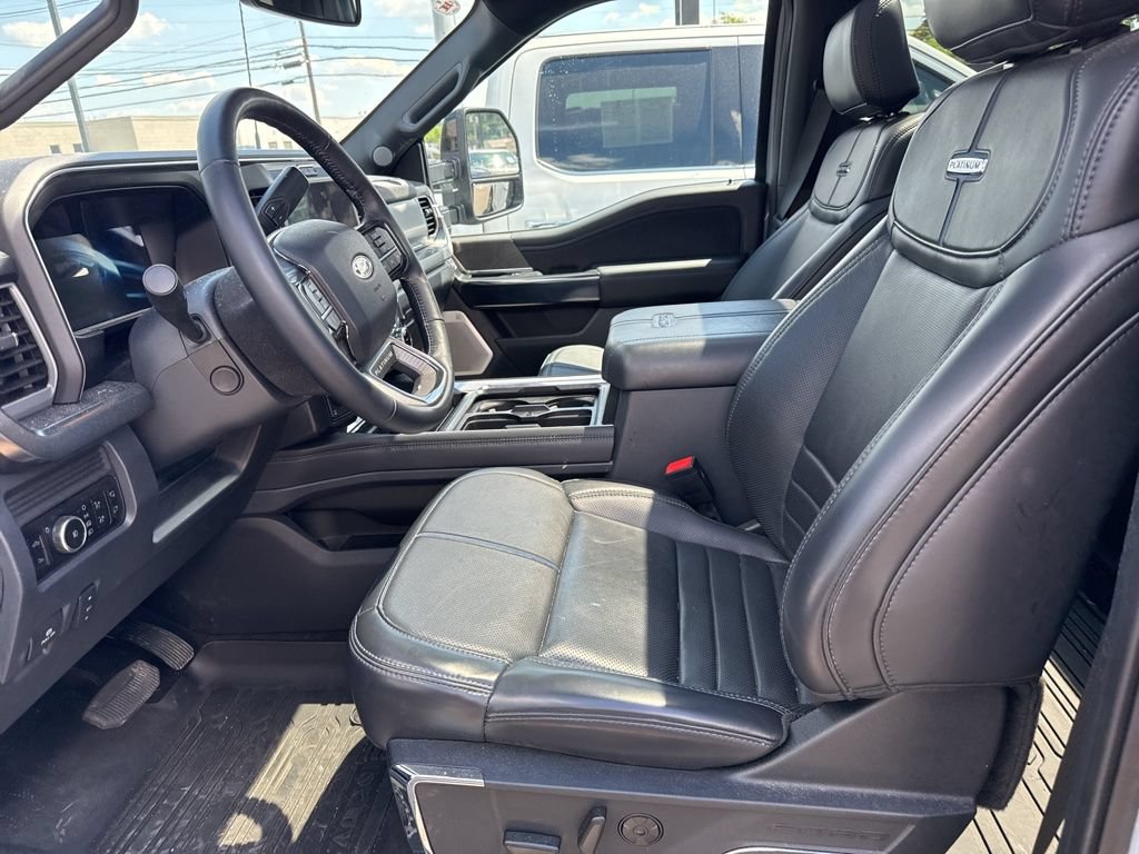 Certified 2025 Ford F250 Platinum AWD/4WD image 11
