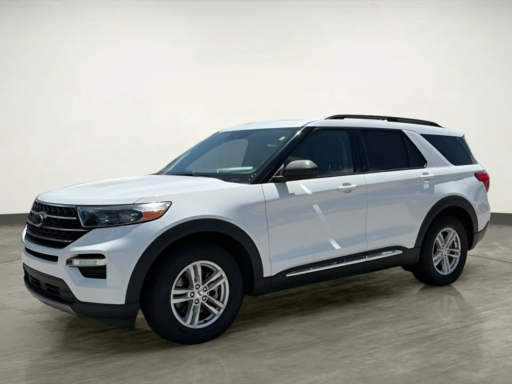 Certified 2023 Ford Explorer XLT w/ Equipment Group 202A RWD image 2