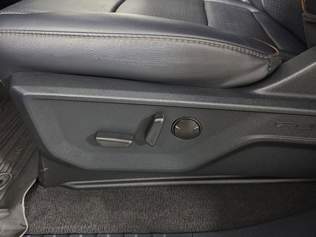 Certified 2025 Ford F350 Lariat w/ Black Appearance Package image 20