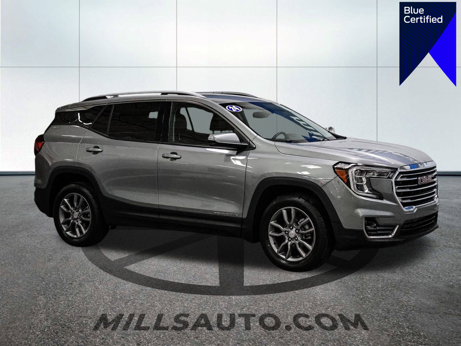 Used 2024 GMC Terrain SLT