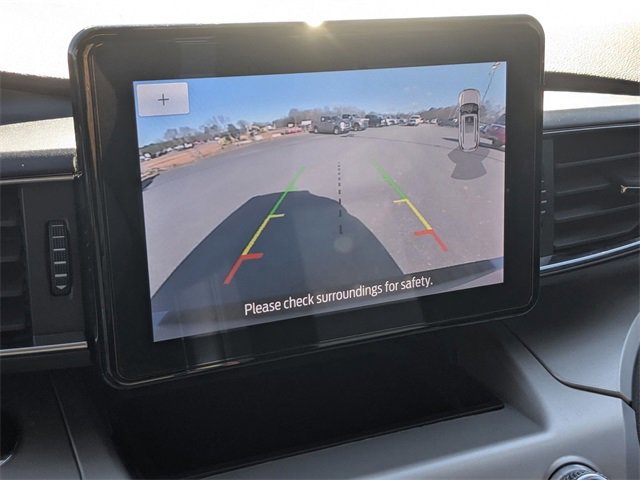 Certified 2022 Ford Explorer XLT w/ Equipment Group 202A image 16