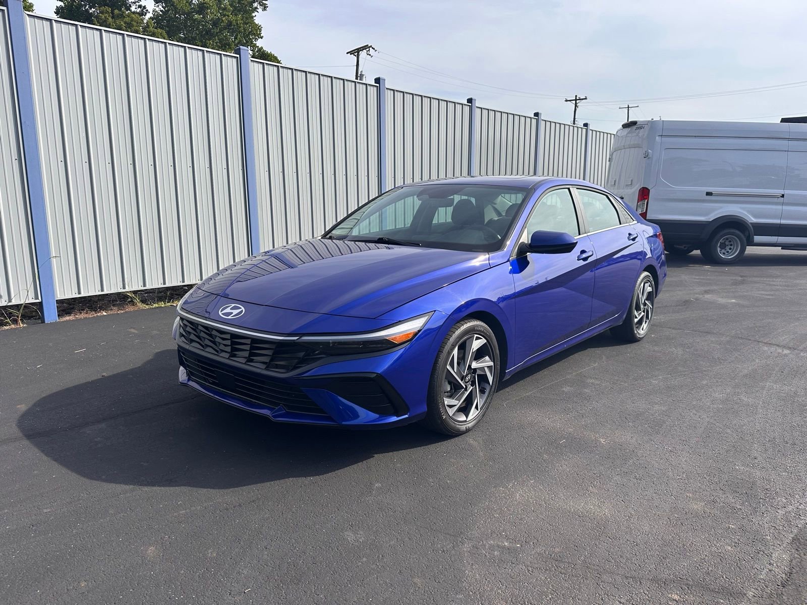 Used 2025 Hyundai Elantra SEL FWD image 8