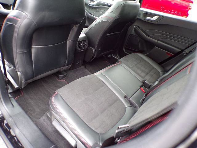 Certified 2022 Ford Escape SEL w/ SEL Stealth AWD Package image 17