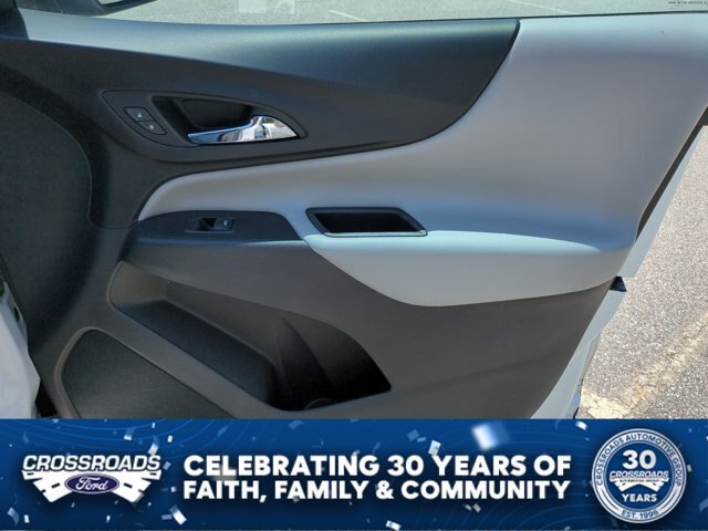 Used 2018 Chevrolet Equinox LS FWD image 32