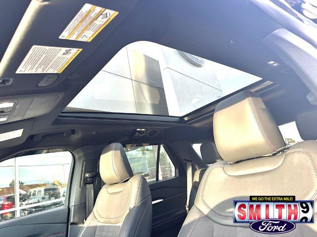 Certified 2026 Ford Explorer ST-Line w/ ST-Line Street Pack AWD/4WD image 32