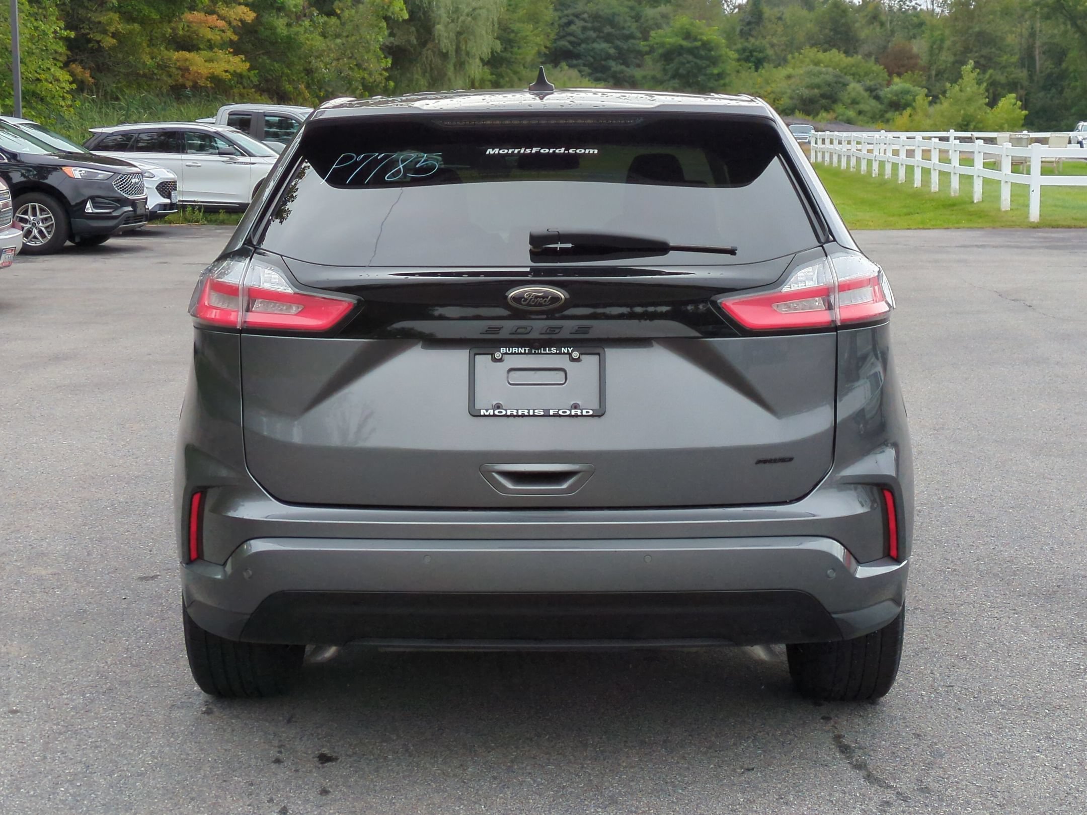 Certified 2024 Ford Edge SE w/ Black Appearance Package AWD/4WD image 4