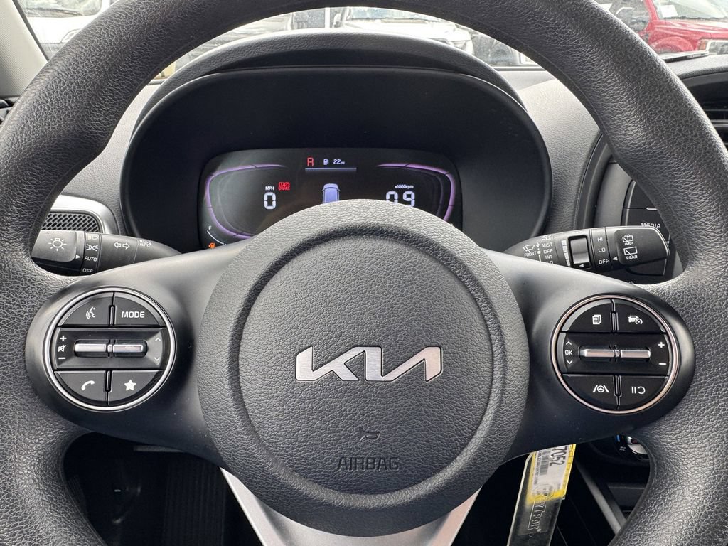 Used 2024 Kia Soul LX w/ Option Group 015 FWD image 21