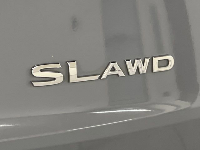 Used 2023 Nissan Rogue SL w/ SL Premium Package image 17