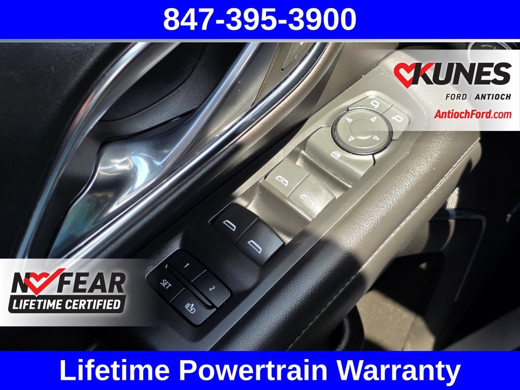 Used 2023 Chevrolet Suburban LT AWD/4WD image 52