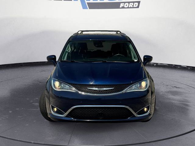 Used 2017 Chrysler Pacifica Touring-L Plus w/ Advanced Safetytec Group FWD image 8