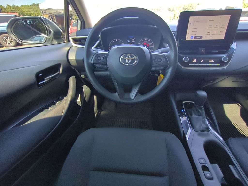 Used 2023 Toyota Corolla LE FWD image 18