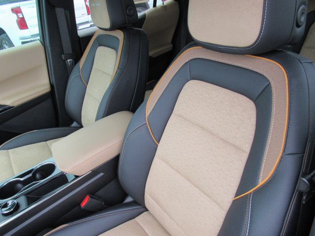 Used 2026 Chevrolet Equinox ACTIV w/ Safety and Technology Package AWD/4WD image 19