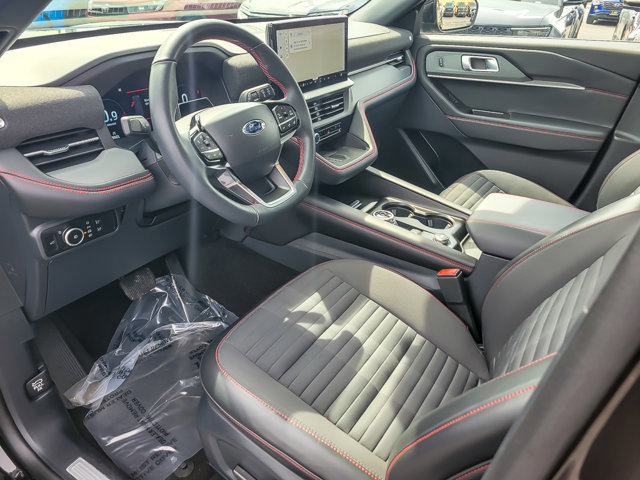 Certified 2025 Ford Explorer ST-Line w/ Premium Package image 12