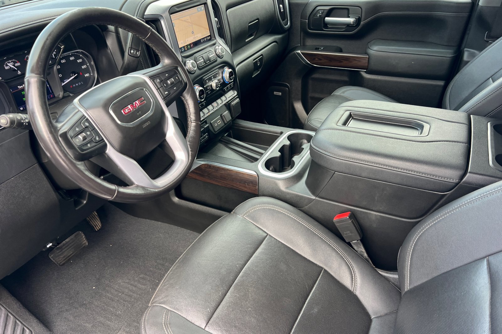 Used 2021 GMC Sierra 2500 SLT w/ SLT Preferred Package image 9