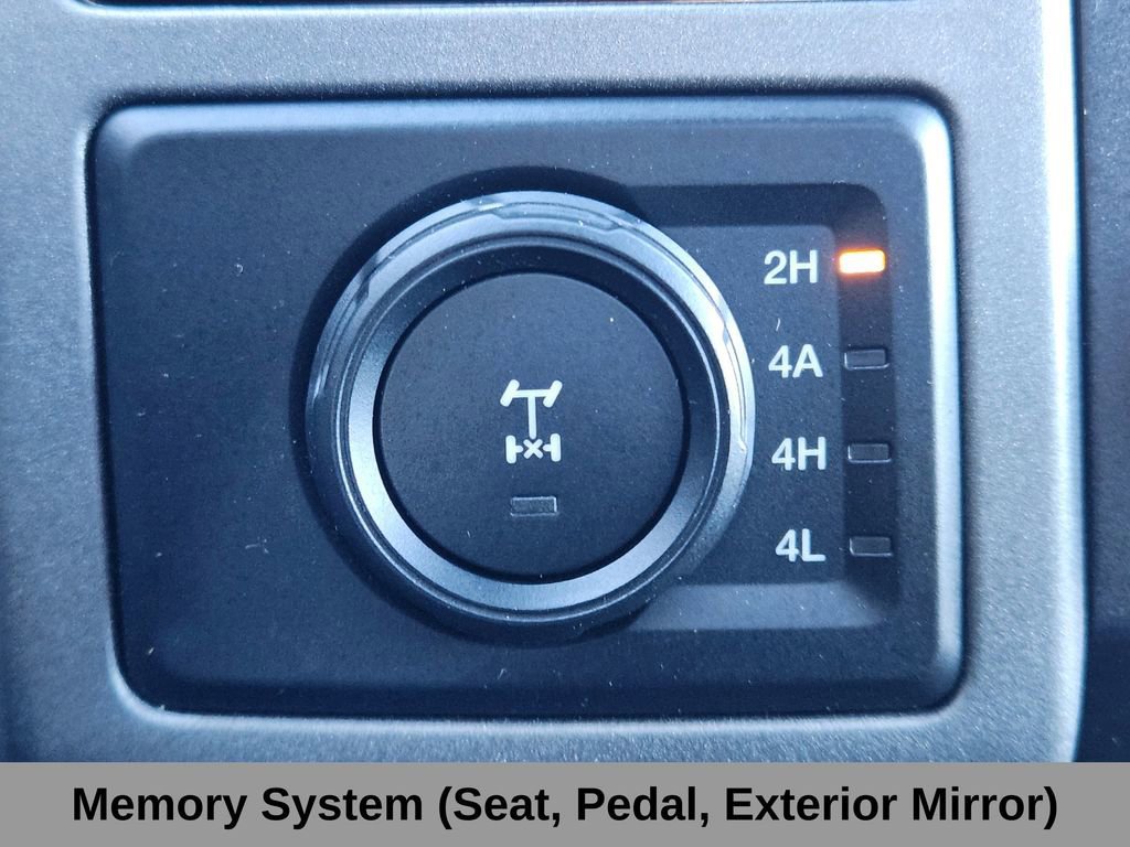 Certified 2020 Ford F150 Raptor w/ Equipment Group 802A Luxury image 31