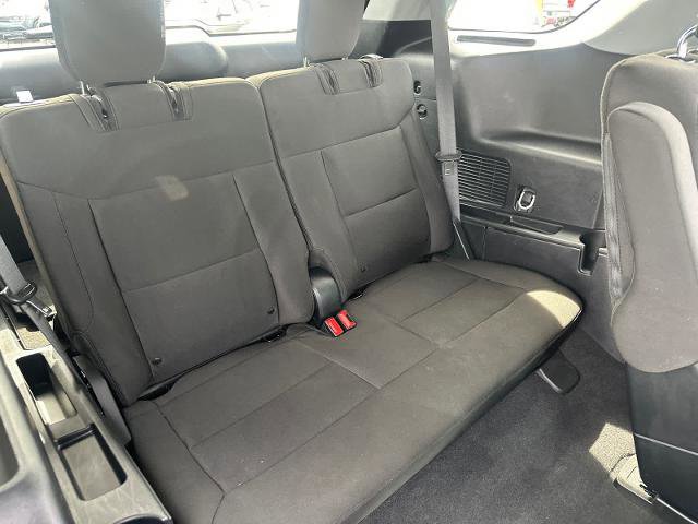 Certified 2023 Ford Explorer XLT w/ Class IV Trailer Tow Package image 33